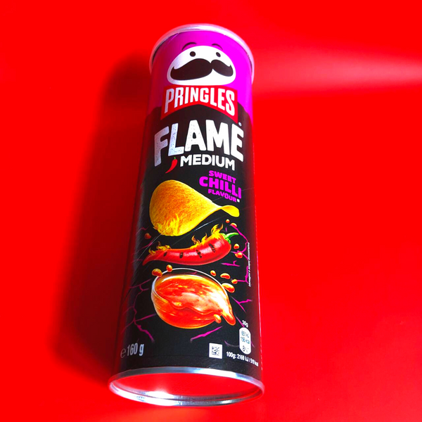 Чипси Pringles Flame Medium Sweet Chilly 160 г  Полум'я Середньої гостроти Солодкий чилі (PO-9) PO-09 фото